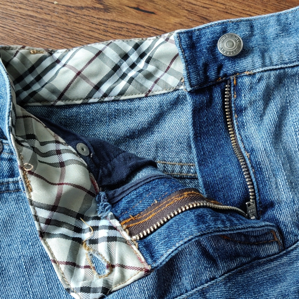 Burberry Denim Skirt XS (size 6 but fits like size 2-4)
